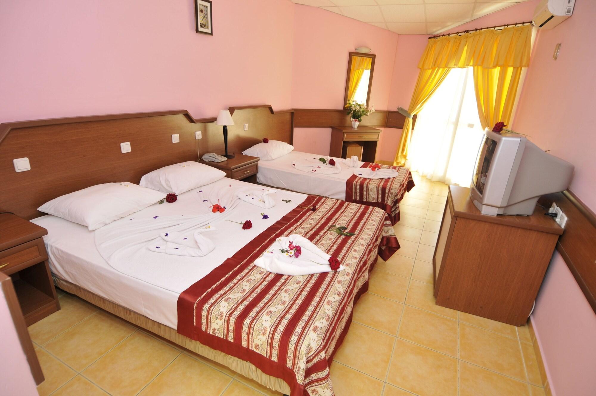 Klas Hotel คาร์ยิจัค ภายนอก รูปภาพ