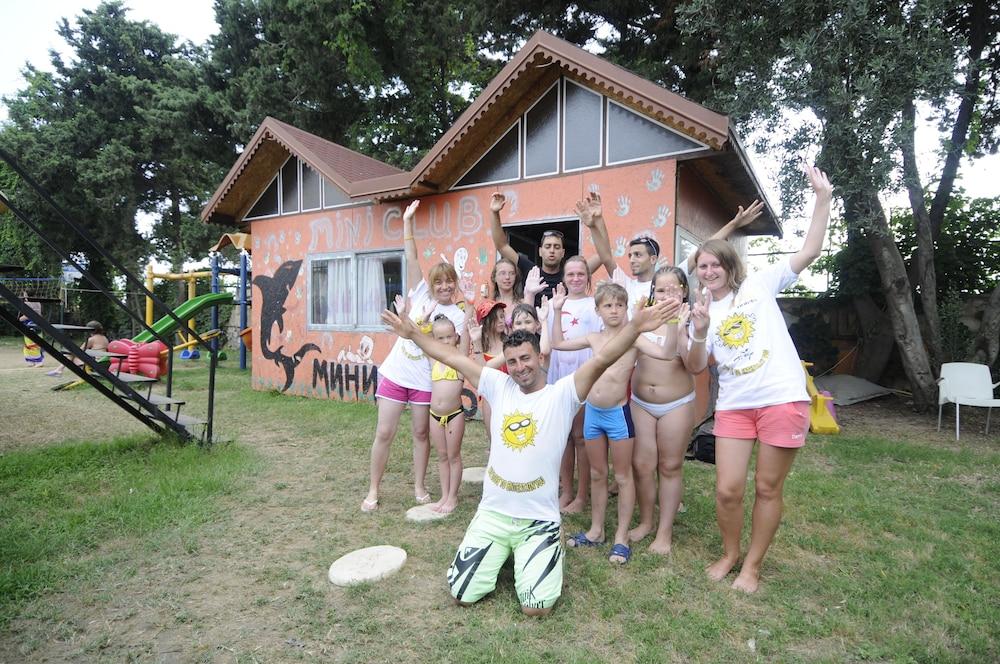 Klas Hotel คาร์ยิจัค ภายนอก รูปภาพ