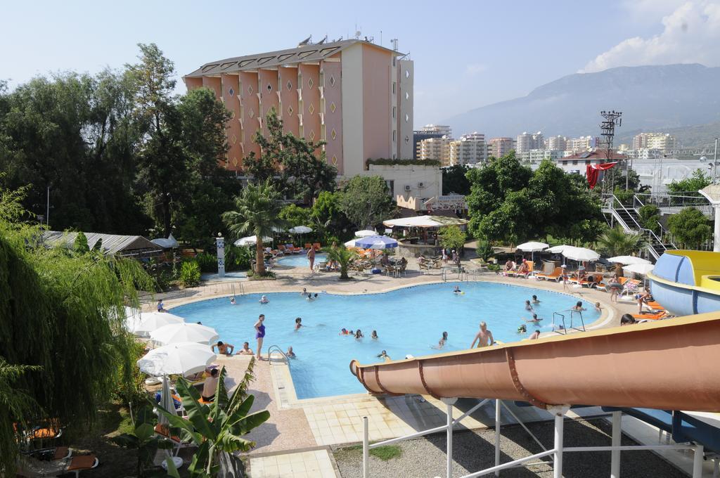 Klas Hotel คาร์ยิจัค ภายนอก รูปภาพ