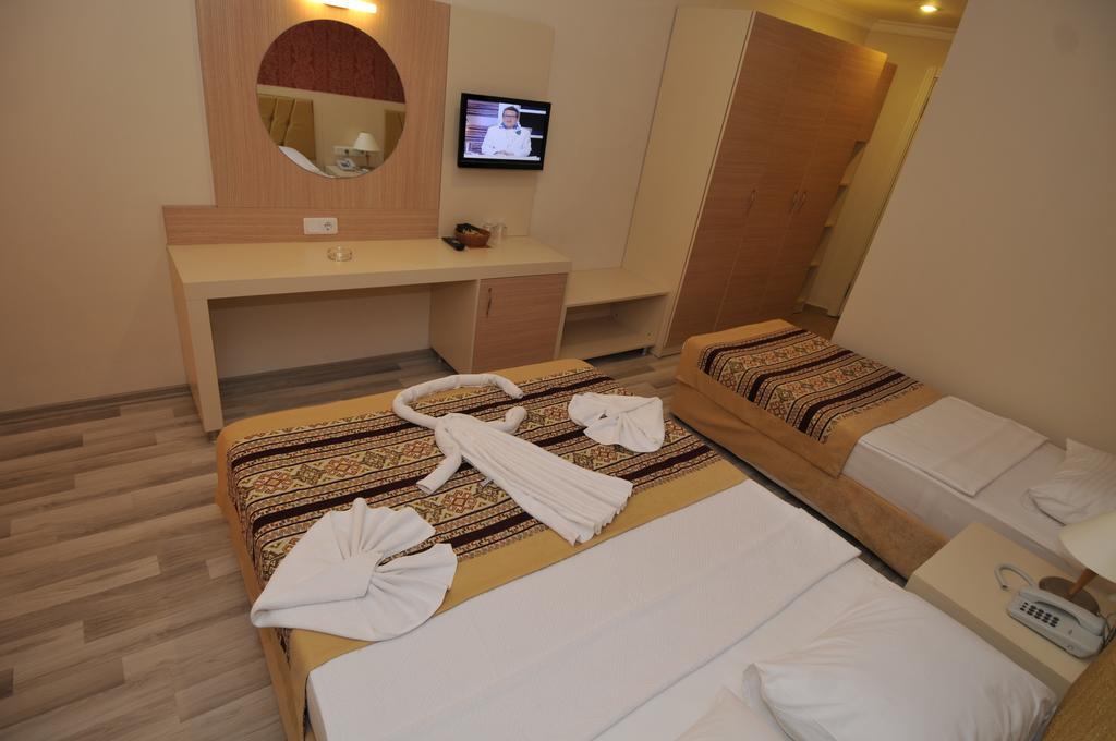 Klas Hotel คาร์ยิจัค ภายนอก รูปภาพ