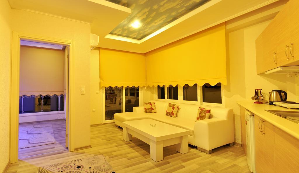 Klas Hotel คาร์ยิจัค ภายนอก รูปภาพ