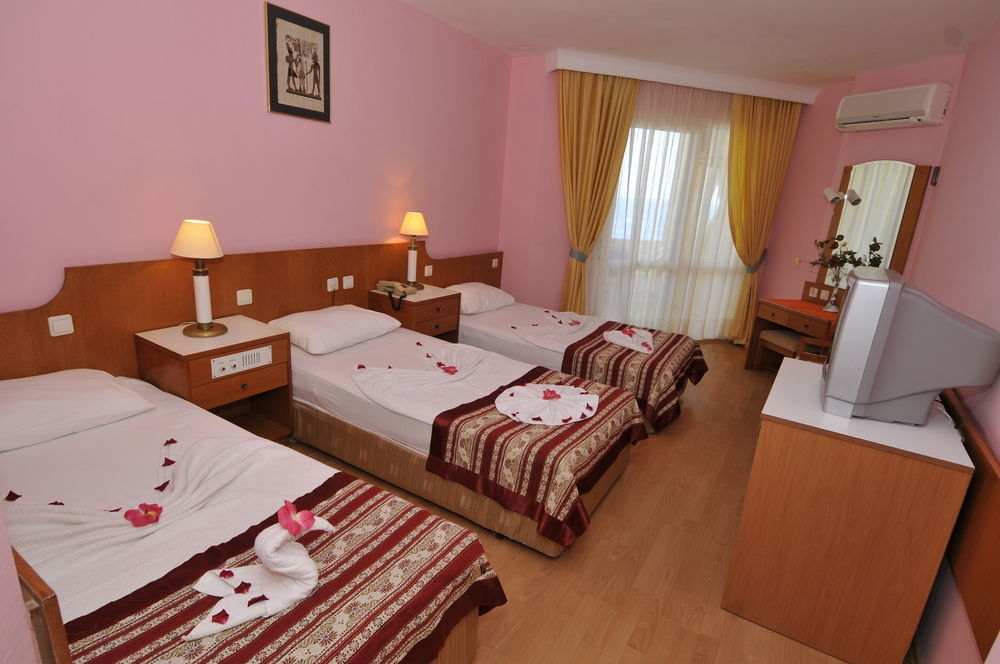 Klas Hotel คาร์ยิจัค ภายนอก รูปภาพ