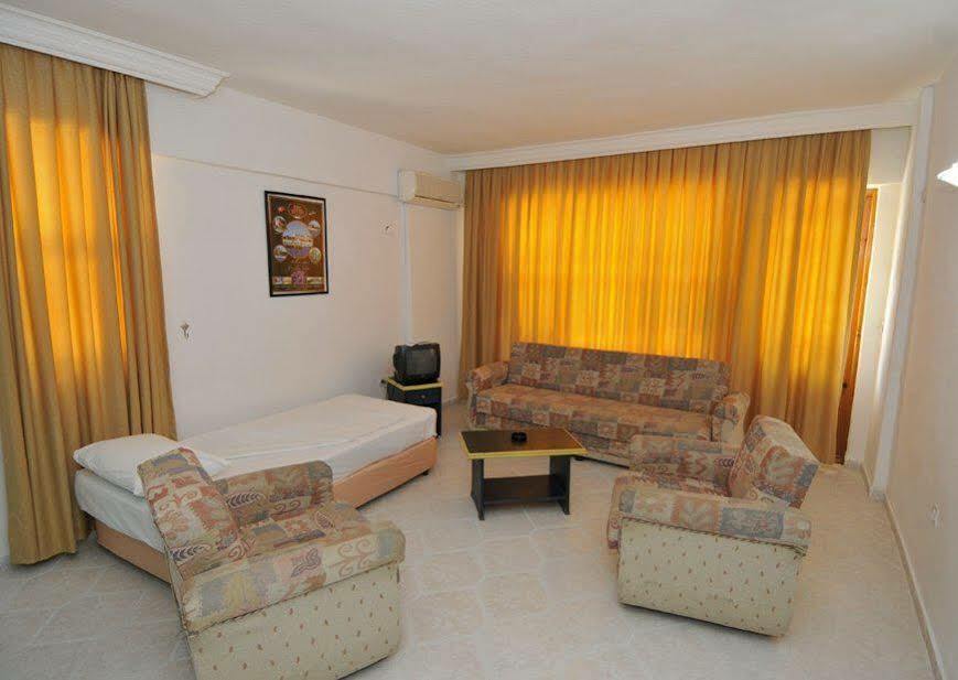 Klas Hotel คาร์ยิจัค ภายนอก รูปภาพ